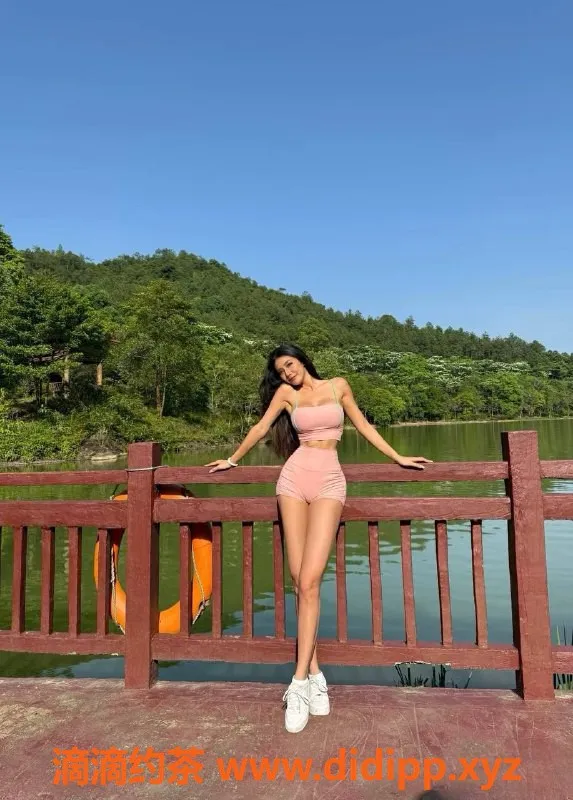 深圳楼凤-福田米娜，26岁高挑大胸，176身高，52体重，1300元起