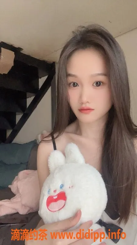 广州楼凤-番禺欣儿，少女般的舌吻体验，600p起