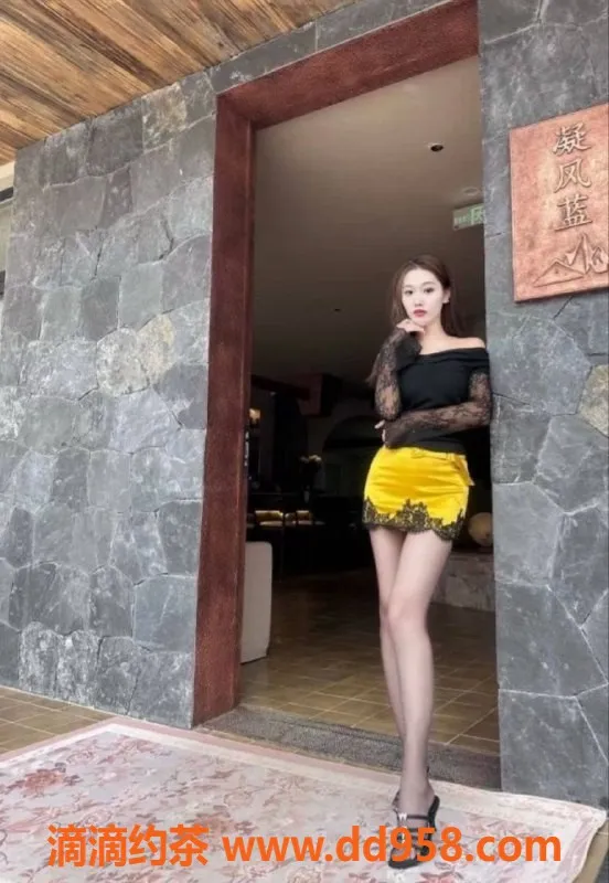 重庆楼凤-江北区欣欣，23岁身高170，激情服务等你体验