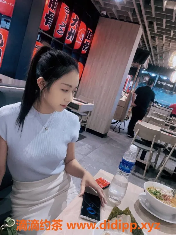 深圳楼凤-深圳罗湖 夏夏 1000P 1800PP