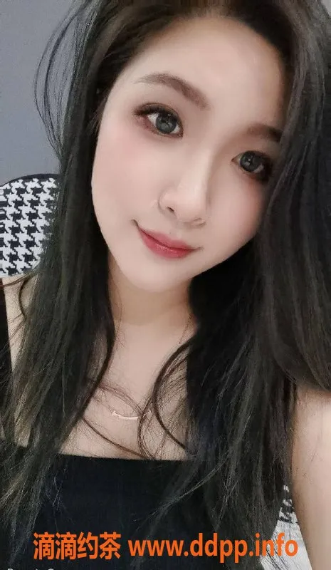 广州楼凤-荔湾可乐，700元鸳鸯浴体验，尽享丝袜诱惑