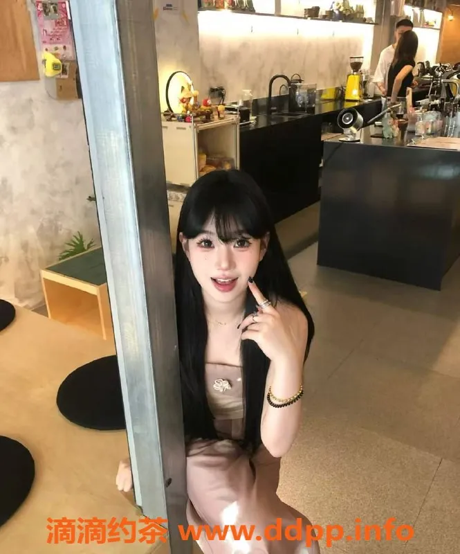 深圳楼凤-南山永恩，20岁嫩妹，身高167，45kg，口爆六九体验