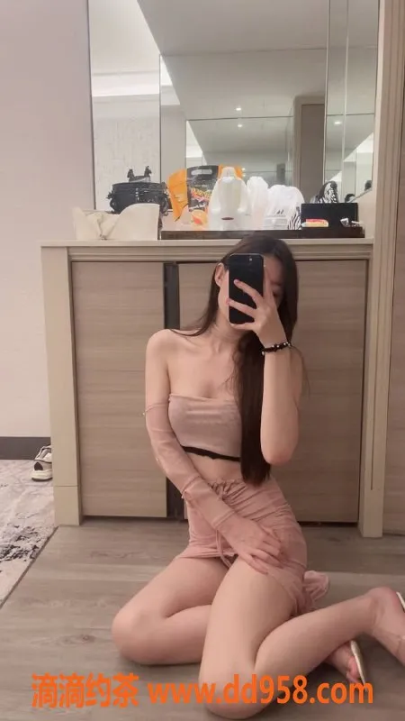 广州楼凤-天河御姐欣欣，700p畅享鸳鸯浴体验