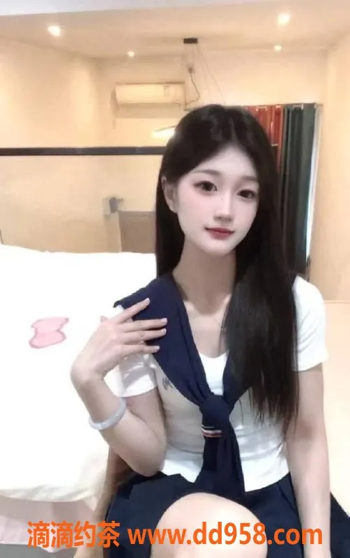 广州楼凤-番禺晶晶 价格700，Kiss与制服体验等你来享