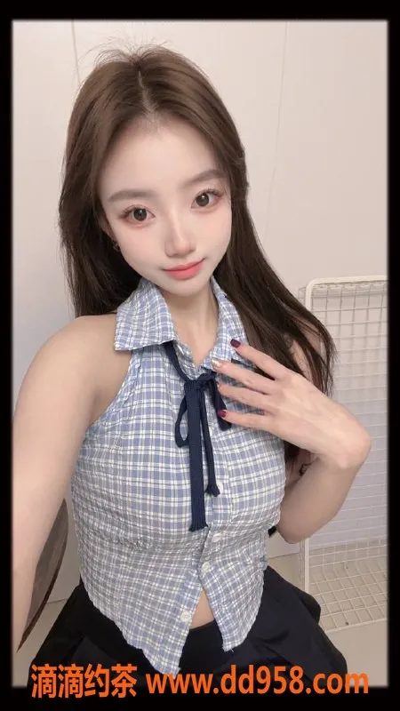 深圳楼凤-福田小雨，19岁冷白皮嫩妹，身材好只需1500P