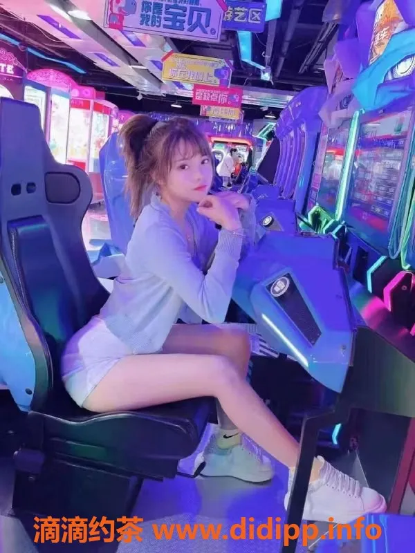 武汉楼凤-岚岚，温柔又火辣，带你享受极致服务