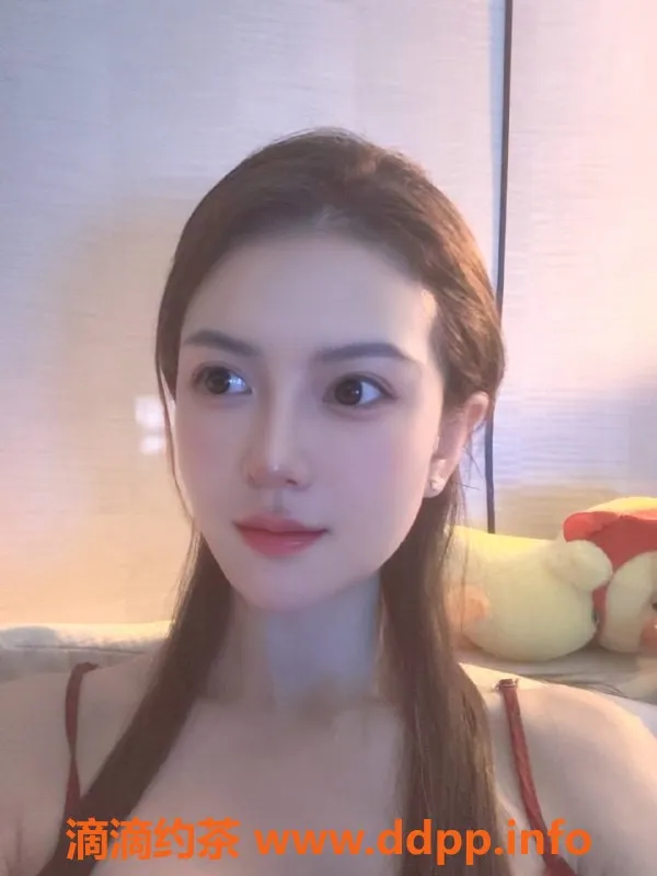 广州楼凤-天河御姐芸汐，800元双飞夜课服务