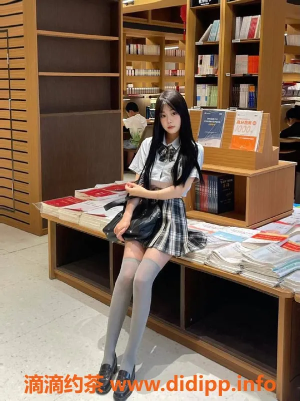 广州楼凤-天河嫩妹宝儿，包时服务，1000元超值体验