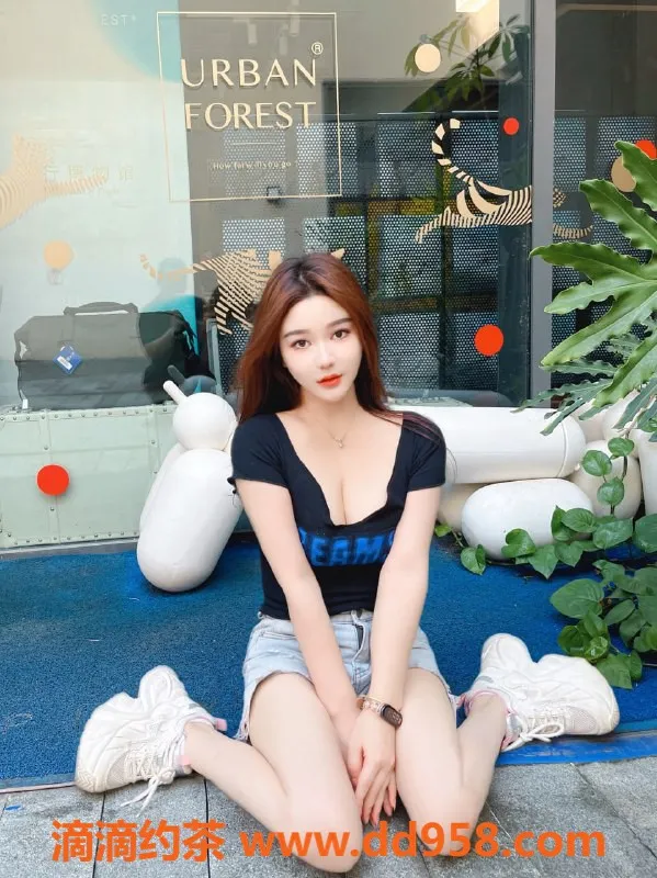 深圳楼凤-南山小雨，158cm/44kg，3500元多种服务可选