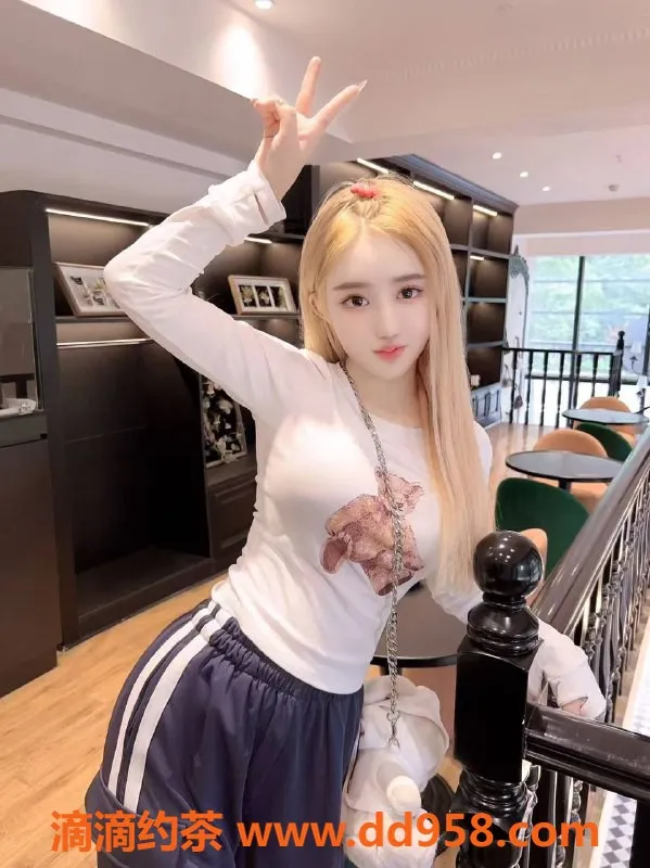 深圳楼凤资源信息,龙岗朵朵，170cm、46kg的嫩妹，甜蜜服务等你体验！