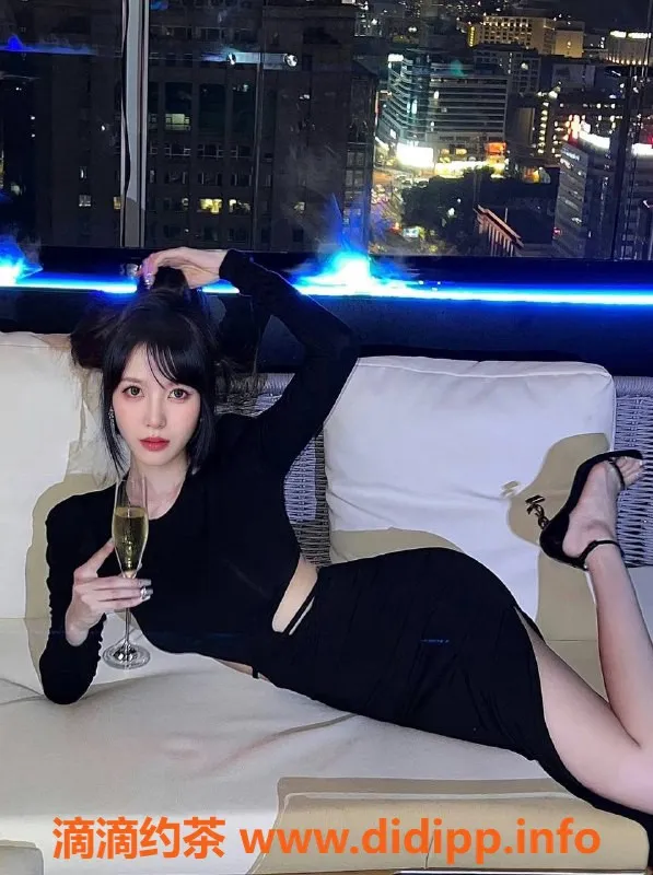 深圳楼凤-福田桃乃木子，171长腿44斤，1300起服务