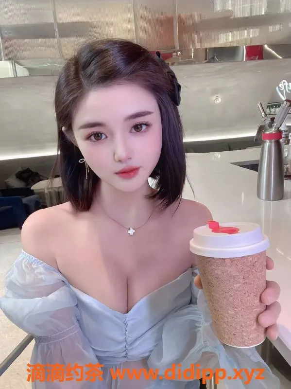 广州楼凤-毛毛，禅城高颜值，800元体验鸳鸯浴！