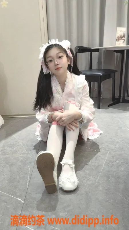 深圳楼凤资源信息,南山栗馨，嫩妹六九，学费800p