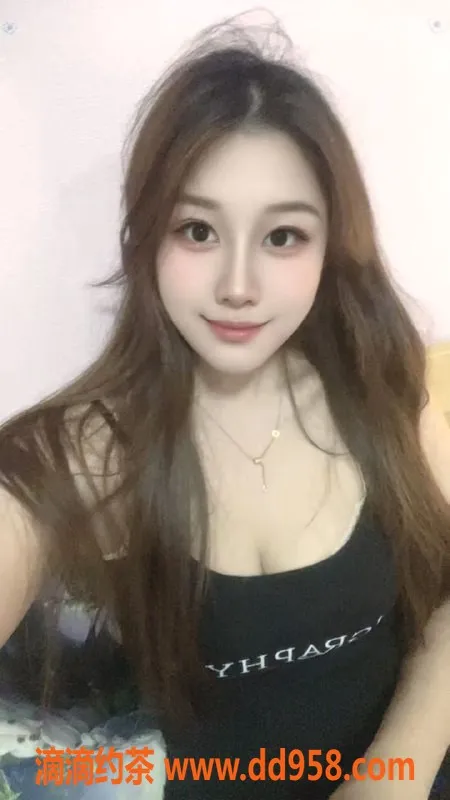 广州楼凤-佛山菜菜，500元御姐服务，丝袜鸳鸯浴