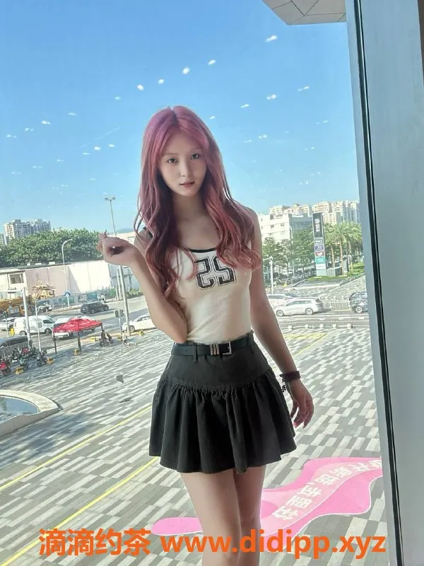 深圳楼凤-南山苒苒，18岁165cm，47kg嫩妹服务