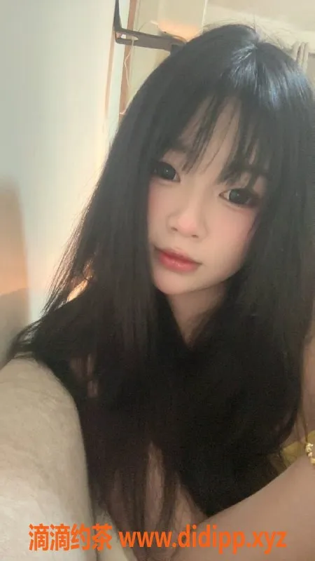 广州楼凤-禅城兔兔，700元嫩妹预约体验