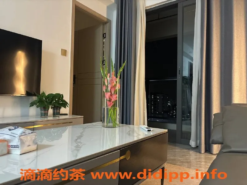 深圳楼凤-福田七七，162cm 45kg御姐，寻求激情服务