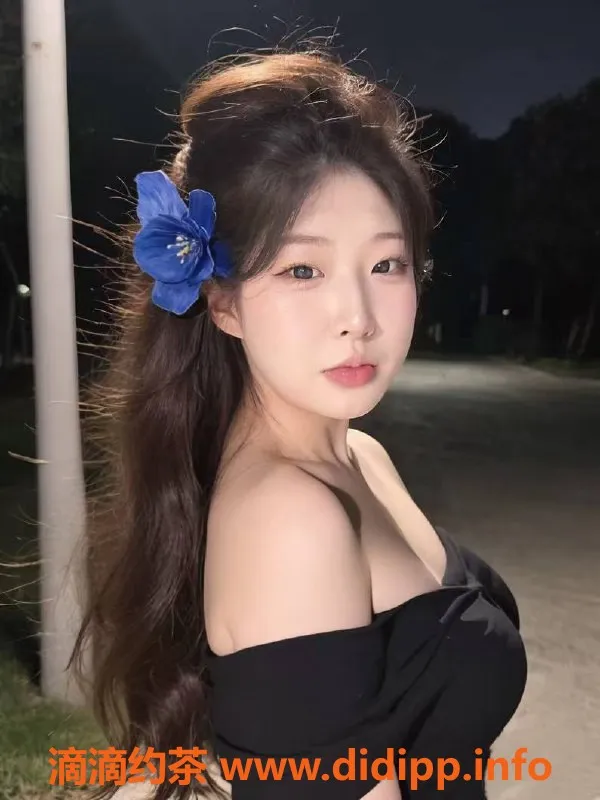 广州楼凤-天河奈奈，1000元嫩妹，尽享舌吻与69服务