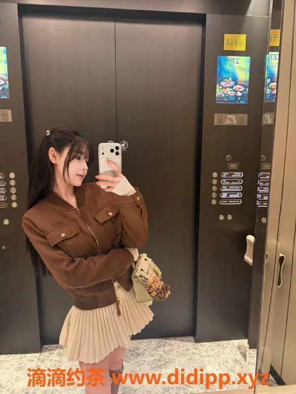 广州楼凤-天河小希，800元鸳鸯浴，嫩妹体验等你来