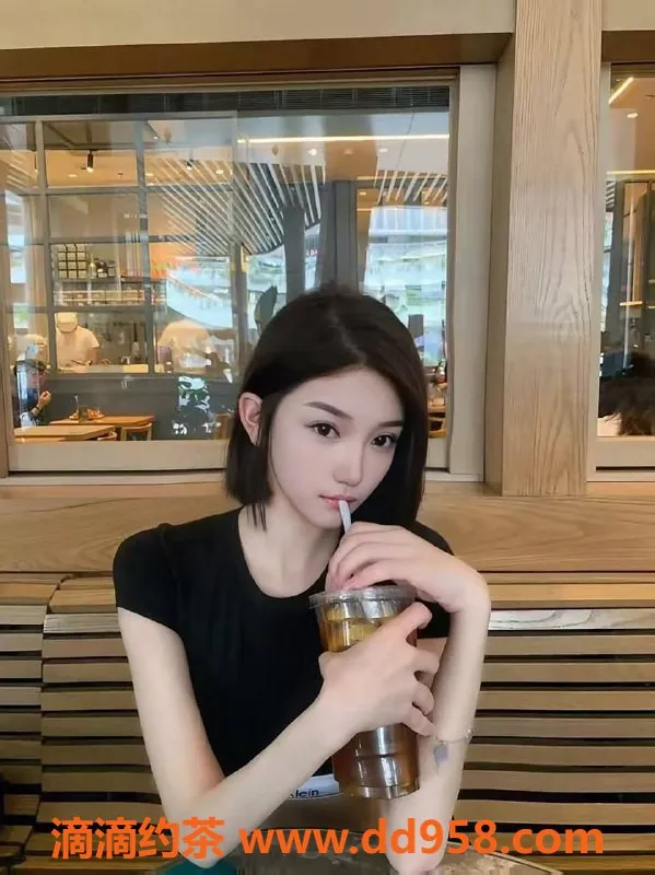 广州上门服务-广州兔兔御姐上门服务，水中萧体验1000p