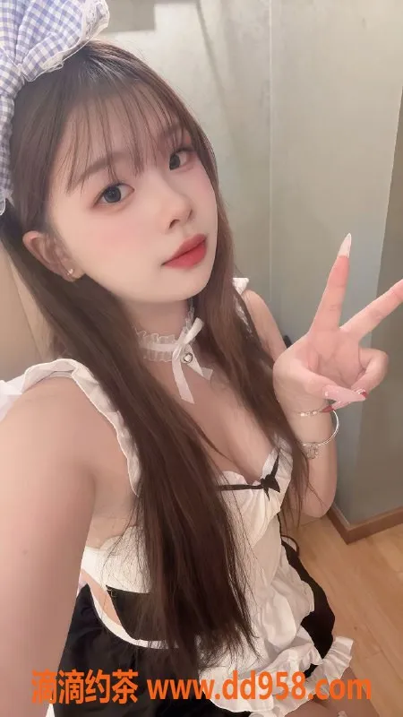 深圳楼凤资源信息,福田嫩妹呆呆，800p舌吻服务！