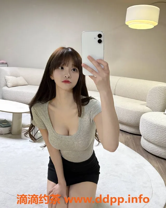 深圳楼凤-福田小美，165cm，46kg，1300起，舌吻服务