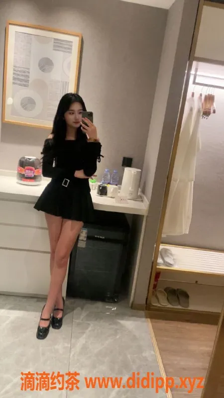 深圳楼凤-宝安西乡佳琪20岁，170长腿，95斤，800元服务