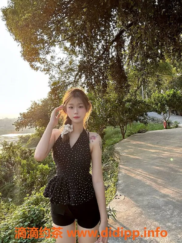 广州楼凤-越秀嫩妹萍萍，700元尽享舌吻服务