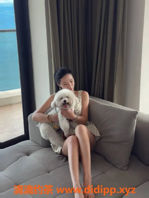 深圳楼凤-宝安多多，19岁168大胸嫩妹，1000元起