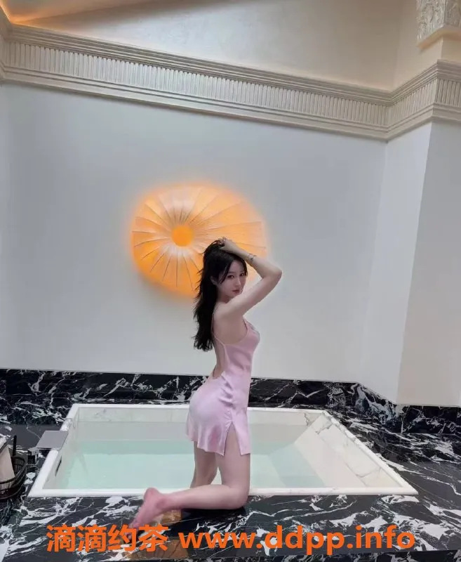 广州楼凤-天河御姐奈雪，1000元享受全方位服务