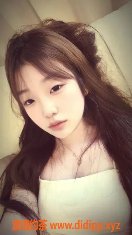 深圳楼凤资源信息,福田念念，18岁171cm长腿嫩妹，1200起！