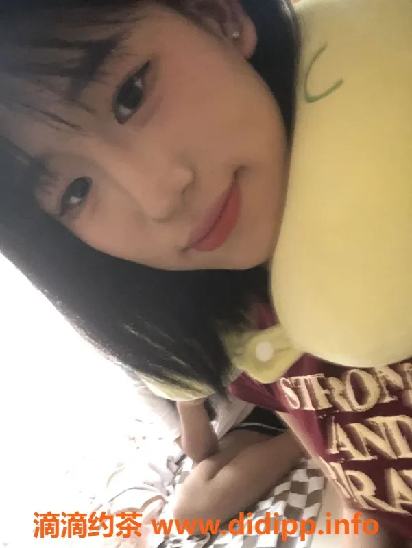 成都楼凤-成都小缘，17岁新晋白虎，164cm，88斤，600元体验服务