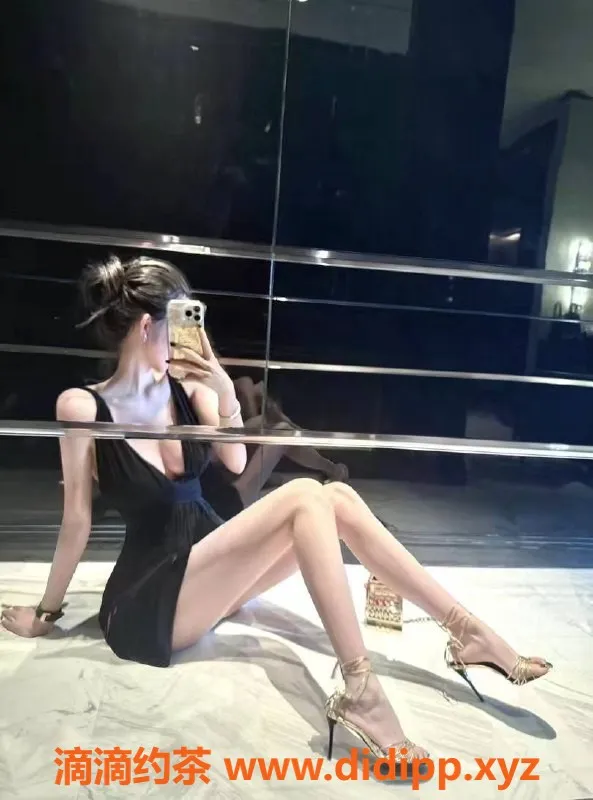 深圳楼凤资源信息,南山淡紫，25岁170c，价格1500P起