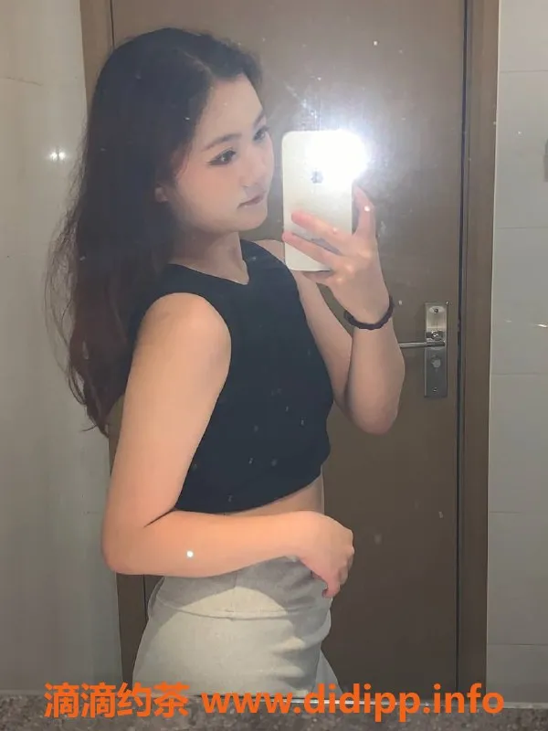 广州楼凤-番禺嫩妹渔人，体验包时与舌吻