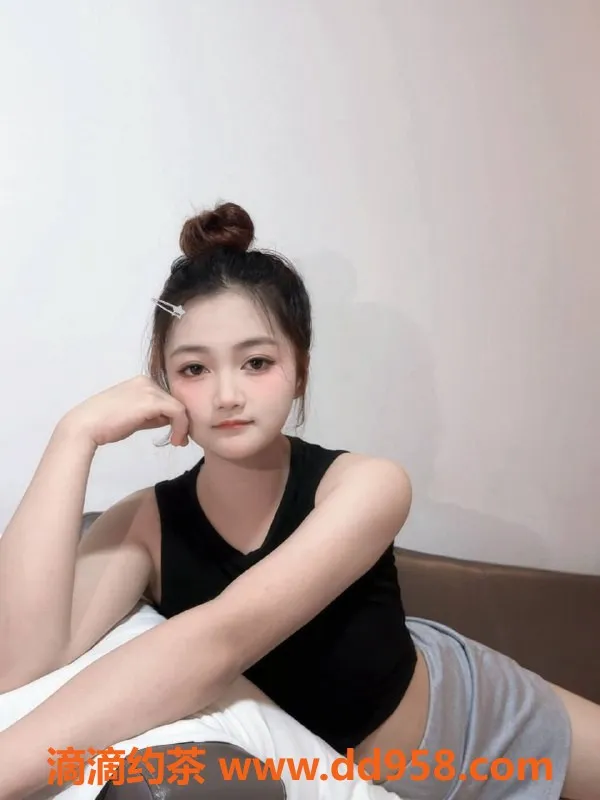 广州楼凤-番禺嫩妹渔人，体验包时与舌吻