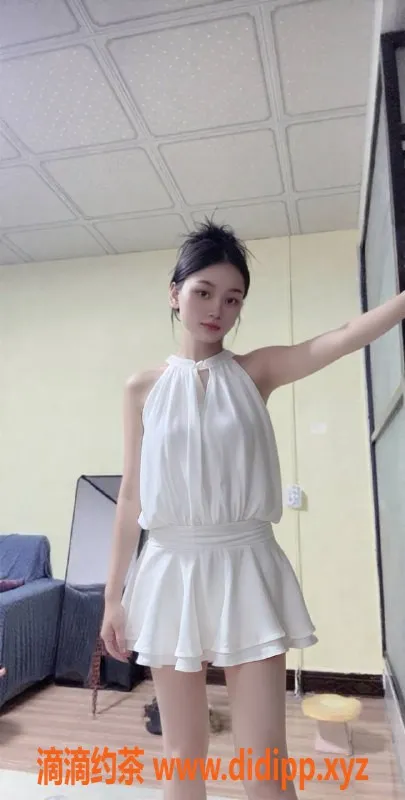 深圳楼凤-福田燕南站玥玥，20岁168cm，48kg嫩妹