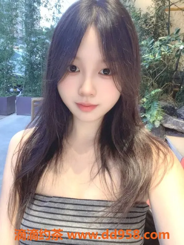 广州楼凤-黄埔六六，600元嫩妹服务，舌吻69推荐