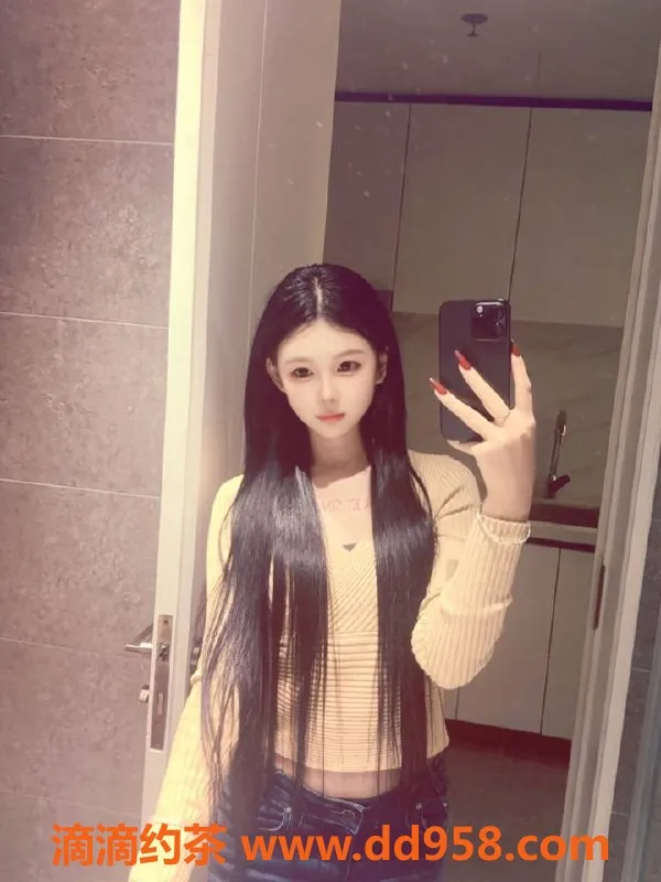 深圳楼凤-龙华嫩妹蛋卷，900元陪浴服务等你来体验！