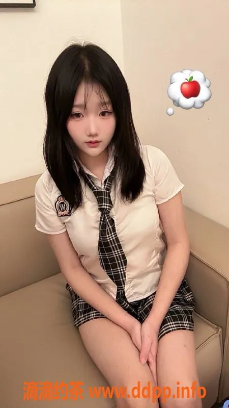 深圳楼凤-龙华嫩妹娜娜，1000p学费，激情舌吻服务