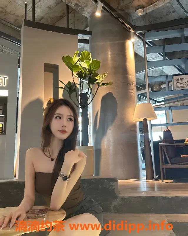 广州楼凤资源信息,天河高端御姐紫彤，1700起服务