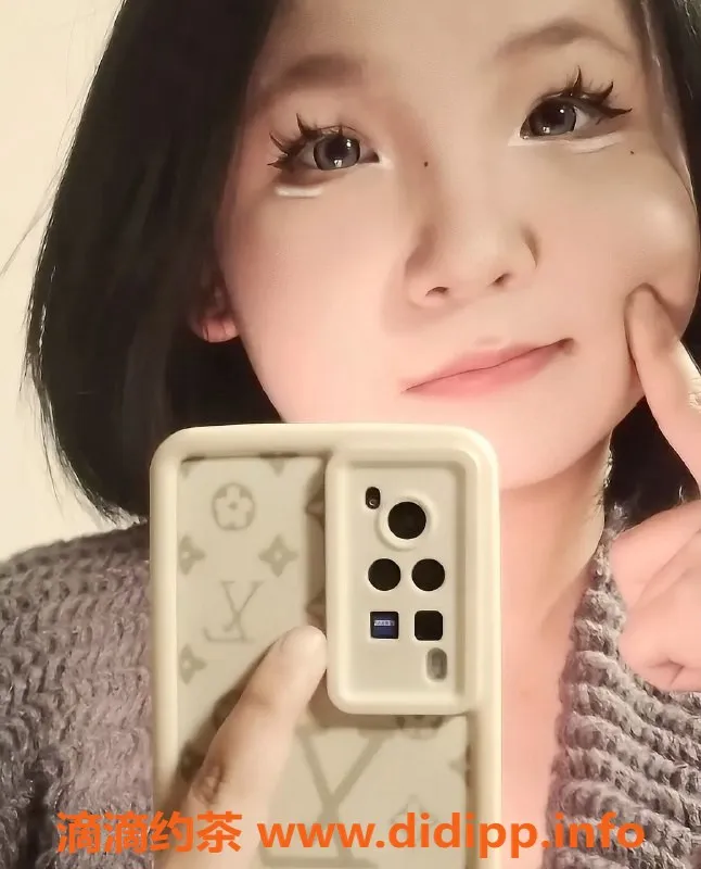 成都楼凤-成都嫩妹天禧 18岁155cm 93斤 服务优质