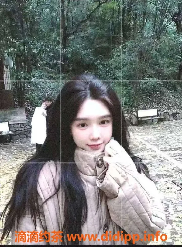 深圳楼凤-龙华嫩妹玉桂狗，大胸服务598元