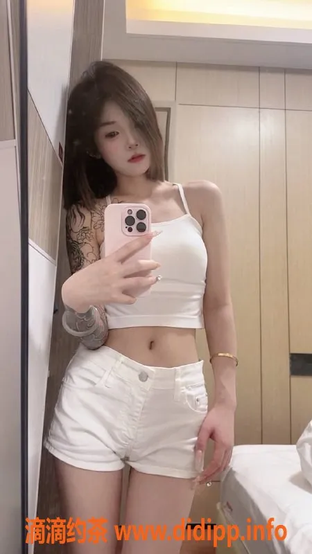 深圳楼凤-18岁梦梦，龙岗坂田，身高160，体重45，800P起