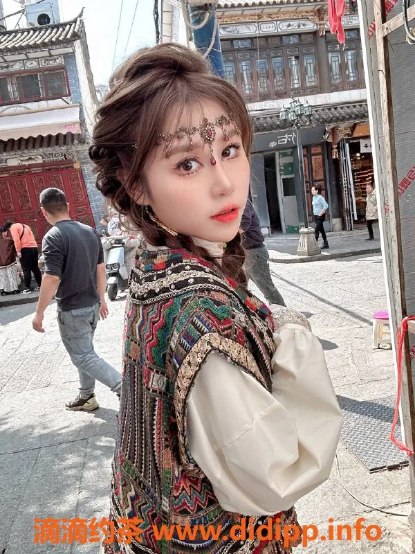 深圳楼凤-宝安幼曼曼，21岁长腿女神，身高170，价格实惠