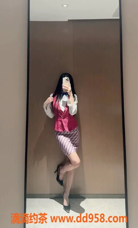 深圳楼凤资源信息,宝安御姐小徐，900元体验大胸魅力