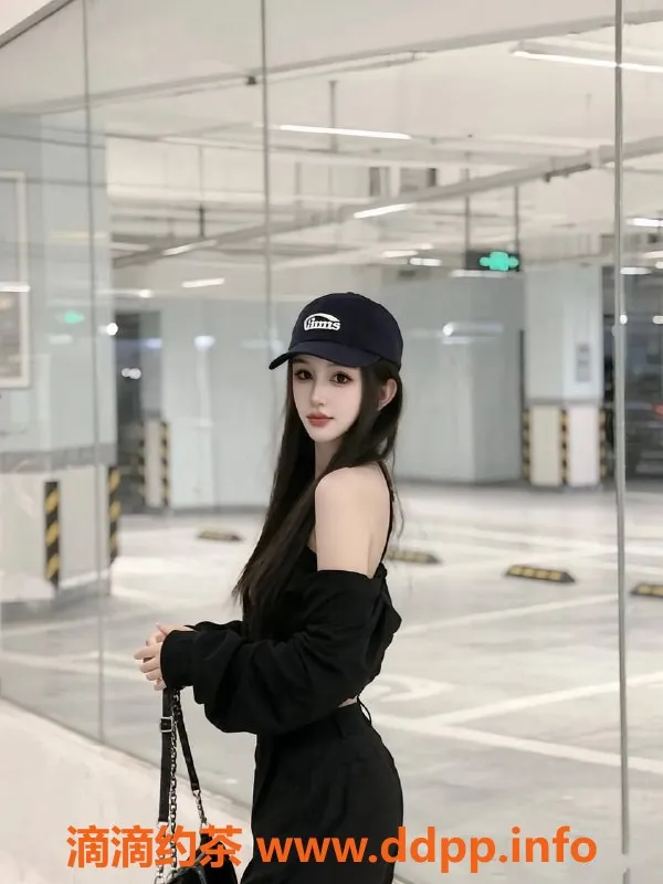 广州楼凤-天河御姐林希，1000元美腿制服诱惑