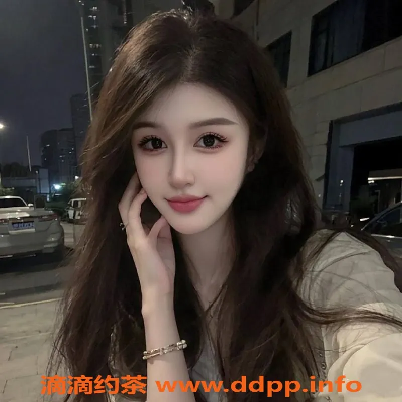 广州楼凤-天河御姐林希，1000元美腿制服诱惑