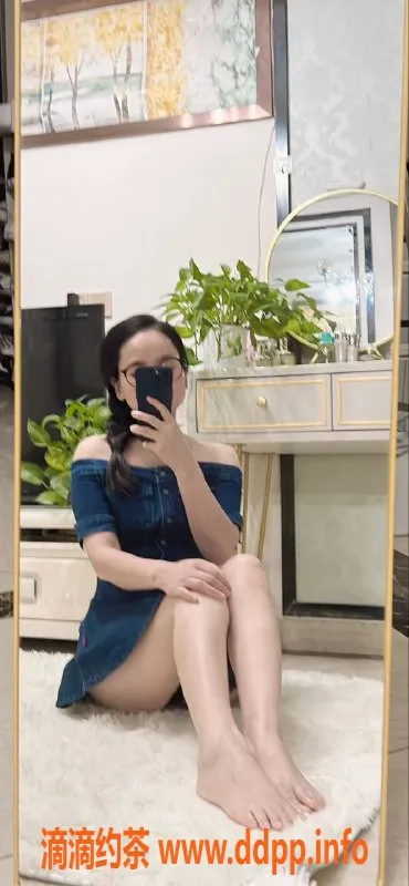 中山楼凤-古镇双女上班，洗吹做450，快餐350！