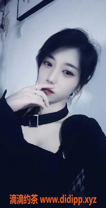 广州楼凤-广州小六六，20岁，167cm大长腿，茶水500元