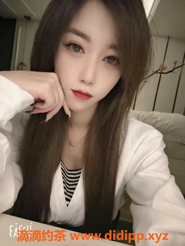 广州楼凤-广州小六六，20岁，167cm大长腿，茶水500元